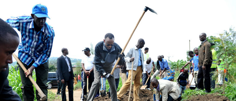 Article : Umuganda au Rwanda, l’exceptionnel rendez-vous du nettoyage